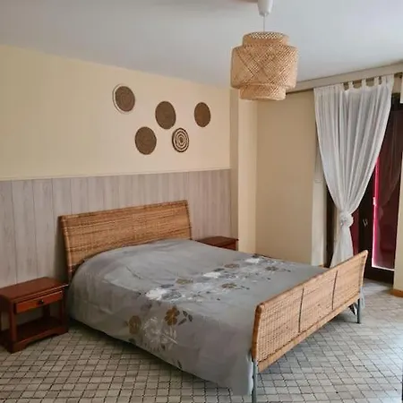 Longere 5 * Belves